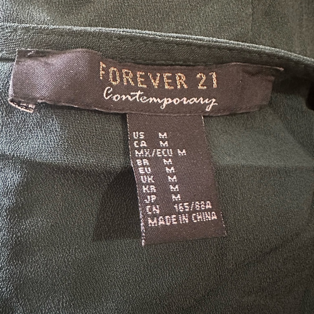 Forever 21 Green Button Down Crop Top - Picture 3 of 3